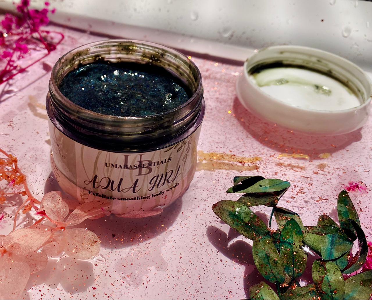 Aqua girl brightening scrub