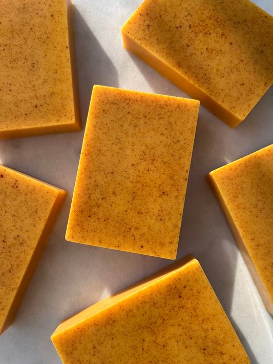 TRIO GLOW TUMERIC KOJIC ACID BRIGHTENING SOAP