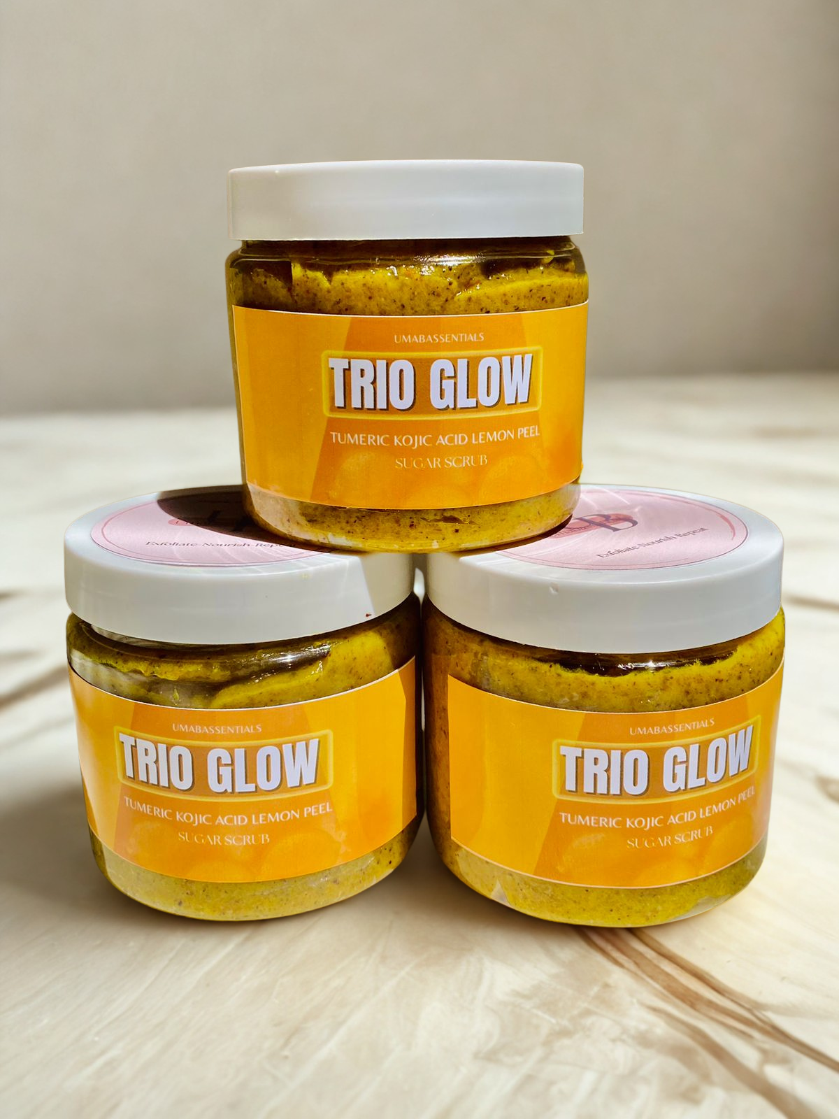 TRIO GLOW brightening sugar scrub